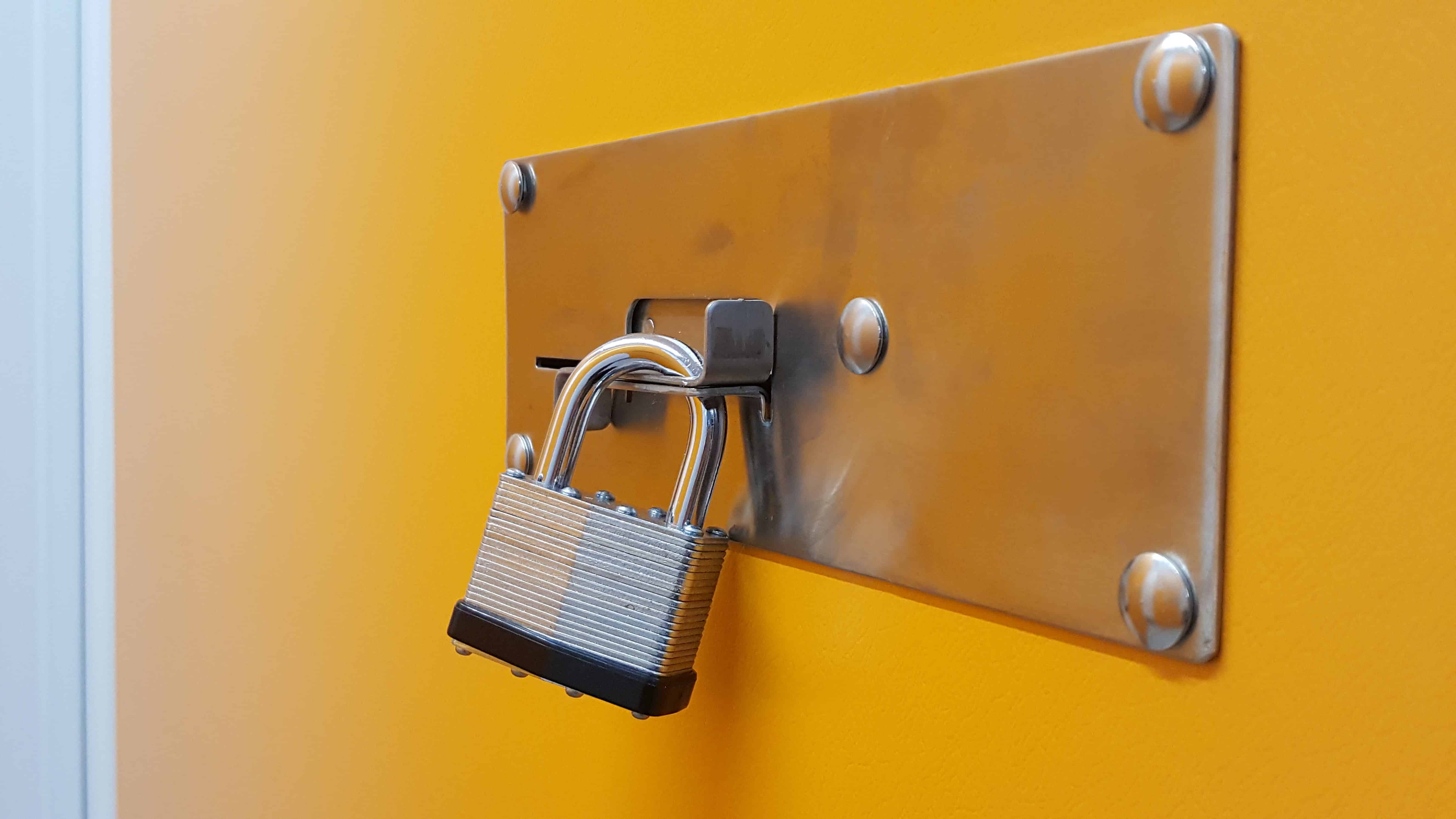 Selfstorage Why Store With Us? Robinsons Relocation